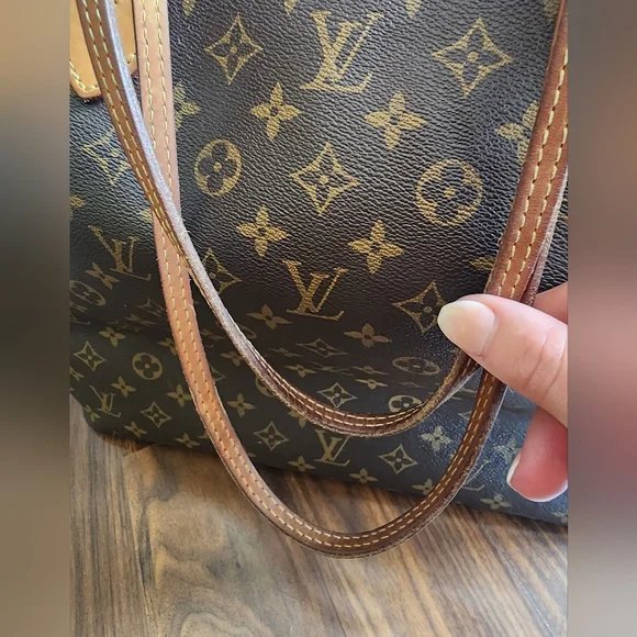 Traded! Louis Vuitton GM Neverfull with Piovine Interior - Picture 13 of 16